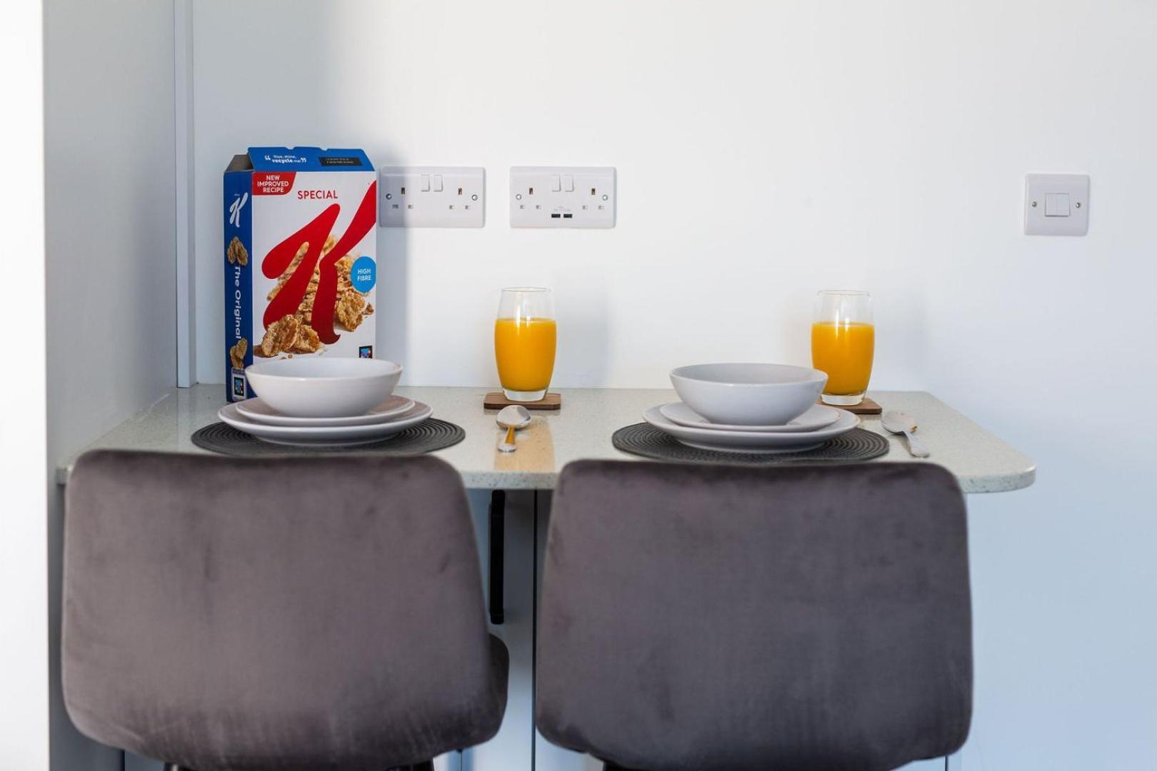 Stylish Apartment W/ Private Garden - Dog Friendly Newport  Exteriér fotografie