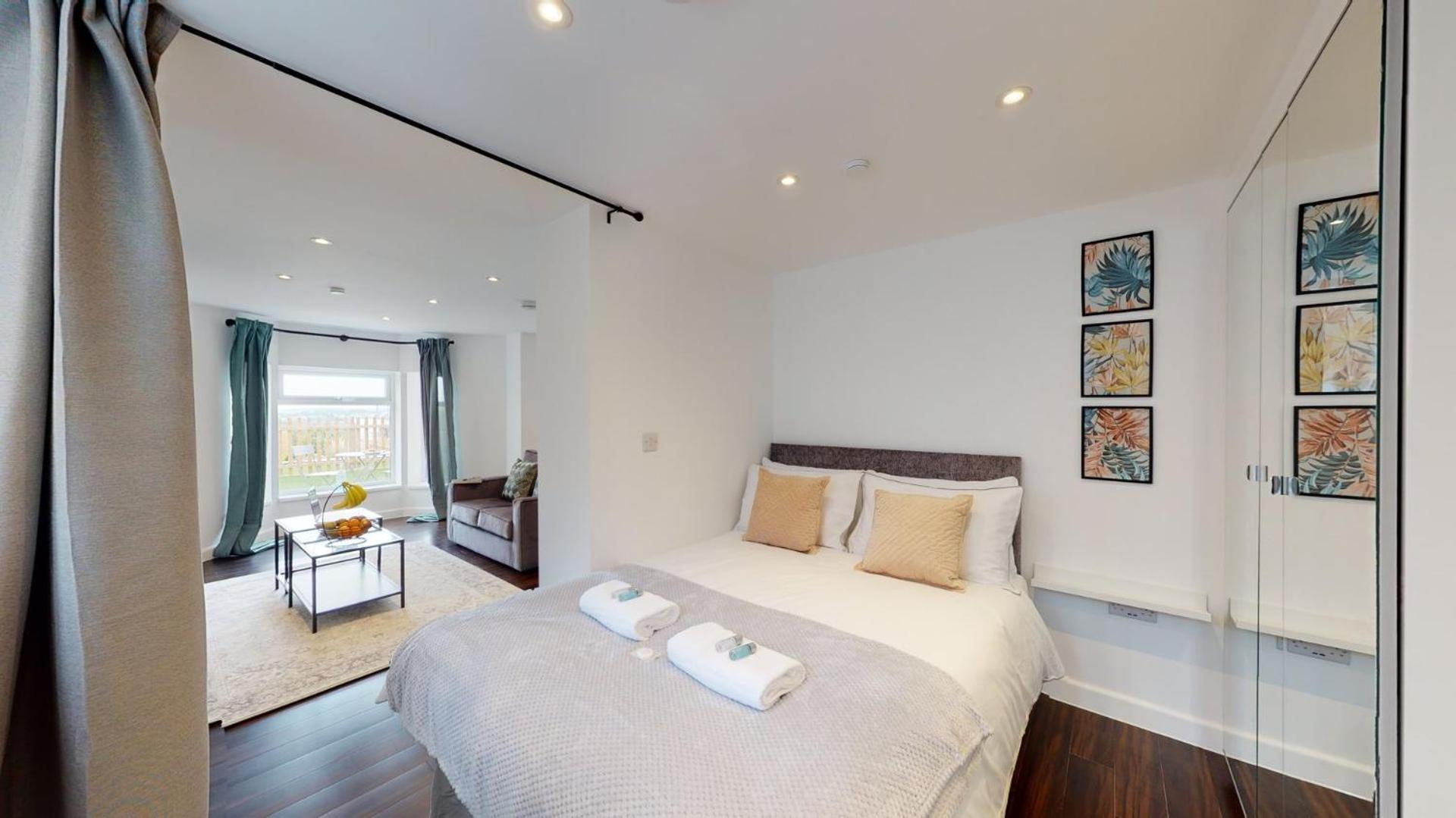 Stylish Apartment W/ Private Garden - Dog Friendly Newport  Exteriér fotografie